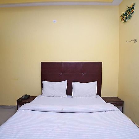 สปอต ออน 39779 โฮเต็ล รามา พาเลซ Hotel โมราดาบัด ภายนอก รูปภาพ