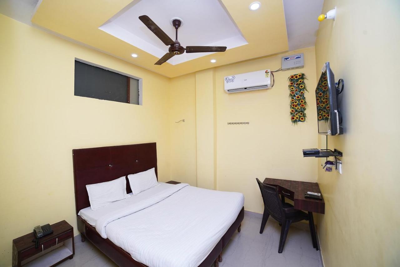 สปอต ออน 39779 โฮเต็ล รามา พาเลซ Hotel โมราดาบัด ภายนอก รูปภาพ