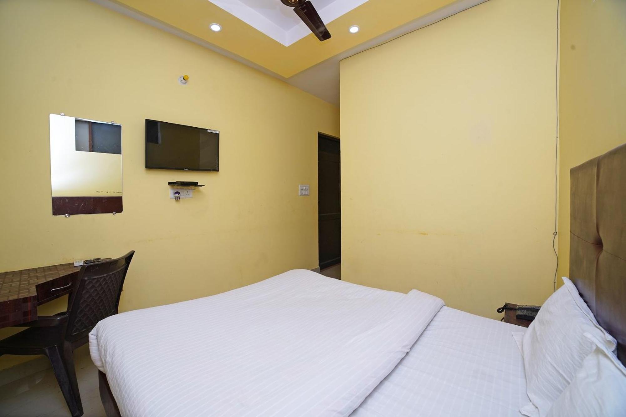 สปอต ออน 39779 โฮเต็ล รามา พาเลซ Hotel โมราดาบัด ภายนอก รูปภาพ
