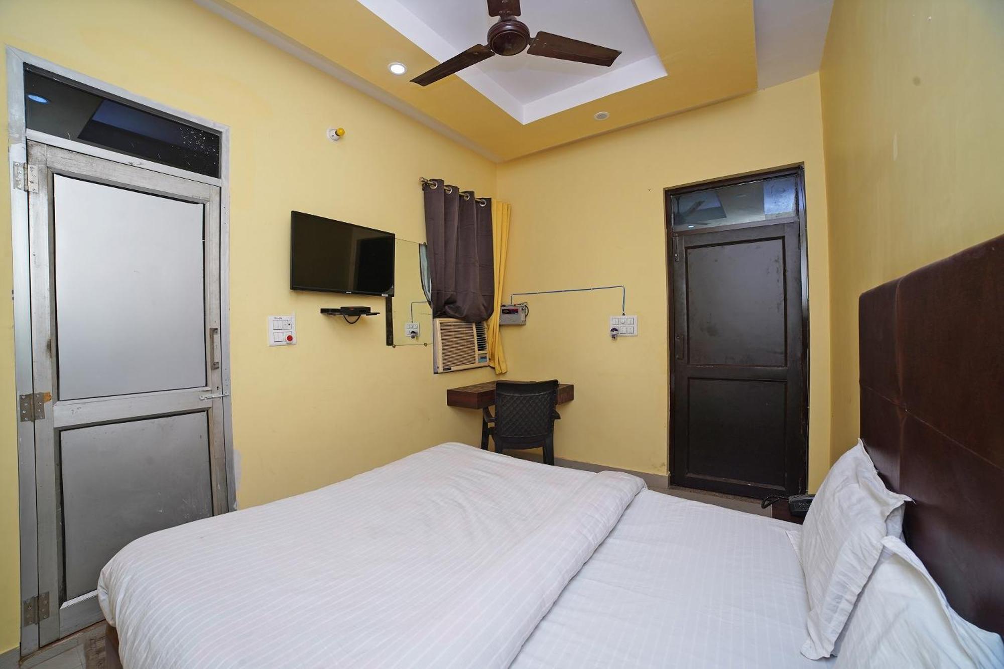 สปอต ออน 39779 โฮเต็ล รามา พาเลซ Hotel โมราดาบัด ภายนอก รูปภาพ