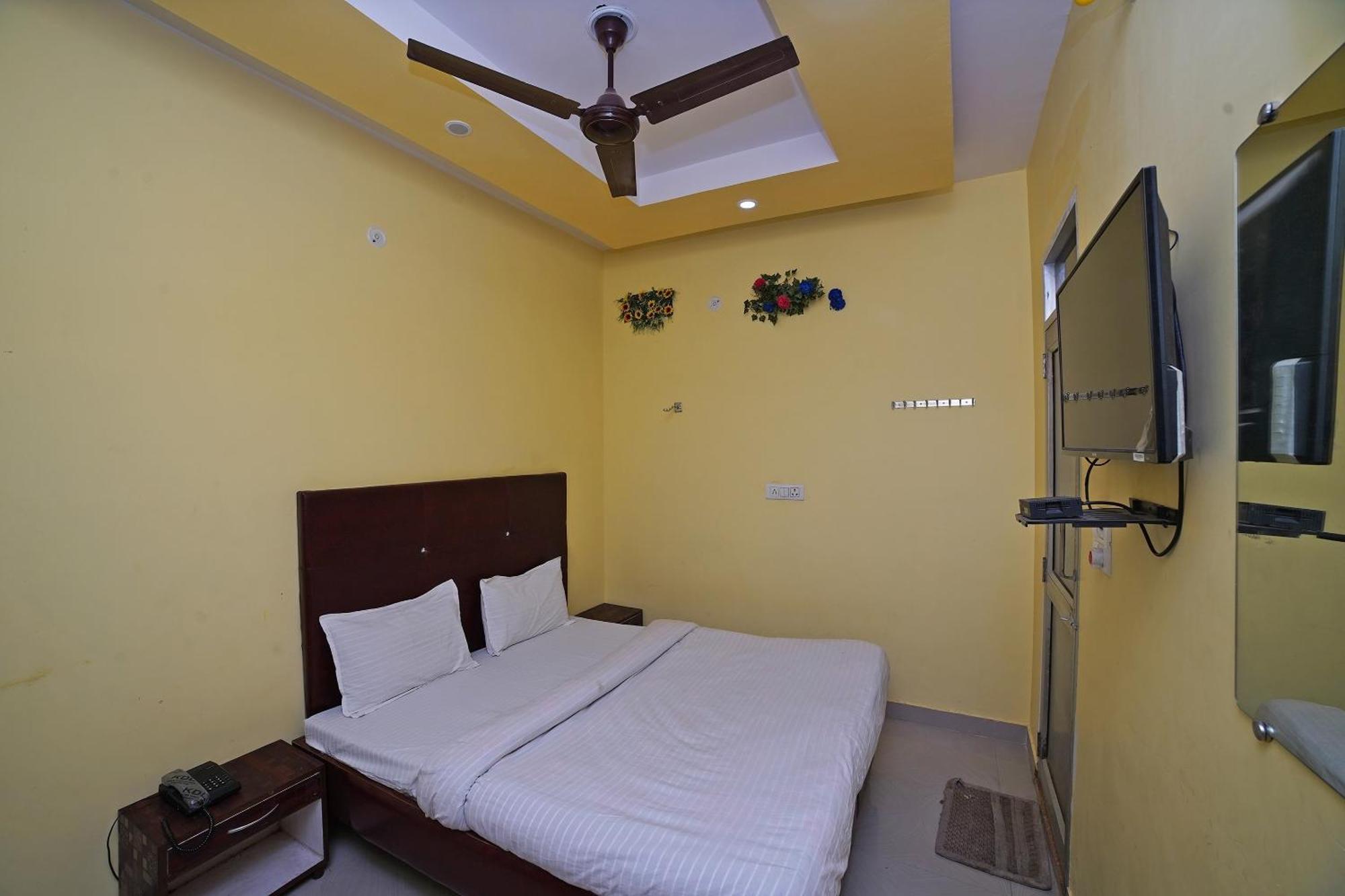 สปอต ออน 39779 โฮเต็ล รามา พาเลซ Hotel โมราดาบัด ภายนอก รูปภาพ