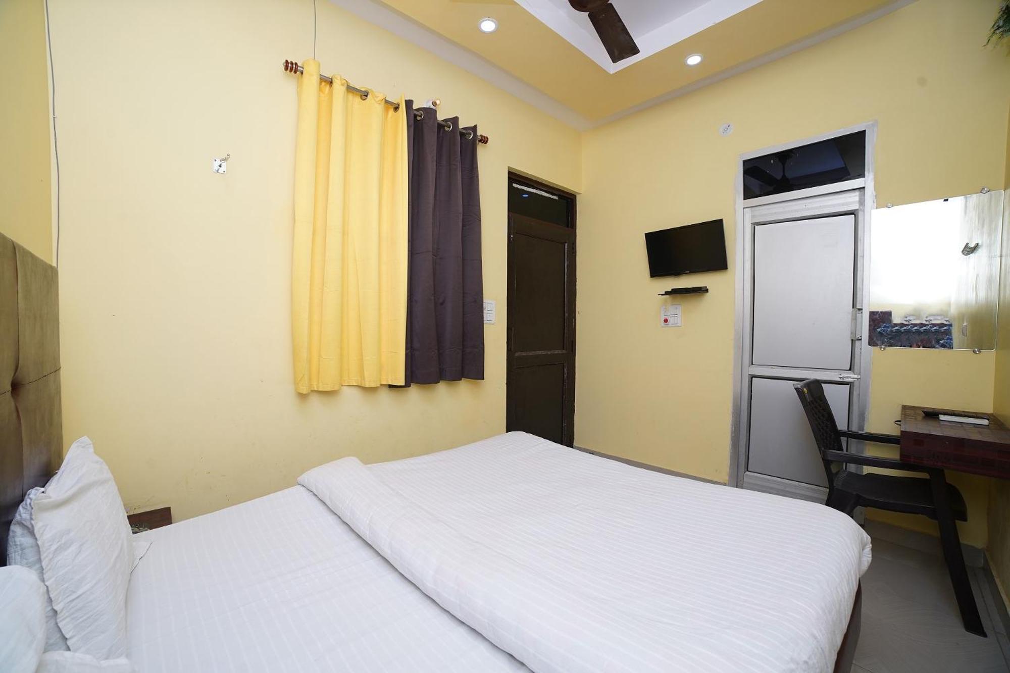 สปอต ออน 39779 โฮเต็ล รามา พาเลซ Hotel โมราดาบัด ภายนอก รูปภาพ